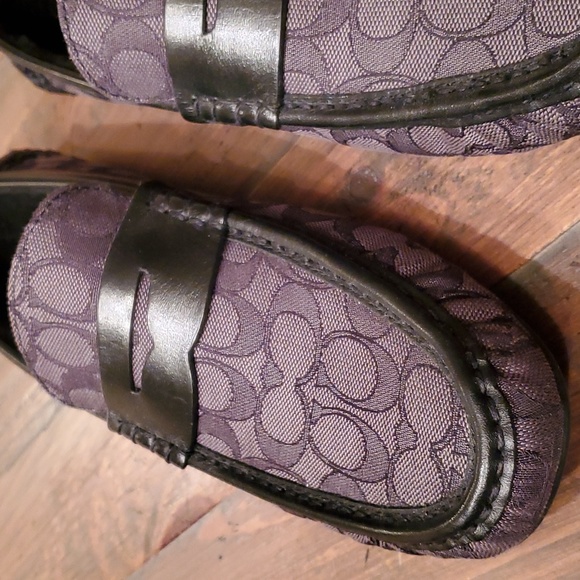Coach Signature Slippers, size 11D, New In Box - Picture 8 of 13